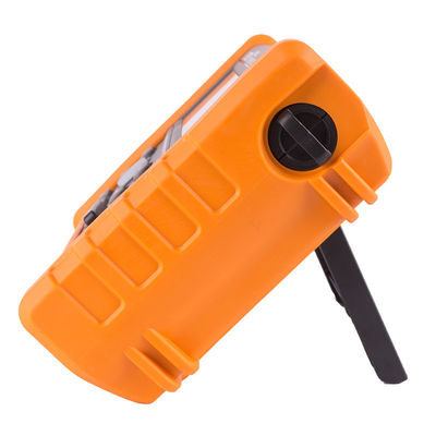 Kompakter Bodenwiderstandstester mit LCD-Bildschirm und mehreren Prüfmodi für die Erdungsanalyse